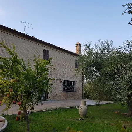 Casale Ferretti Castorano (Ascoli Piceno)
